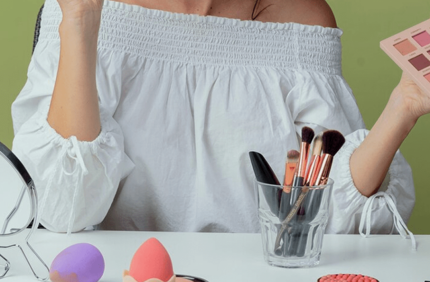 The Ultimate Guide to Natural Makeup